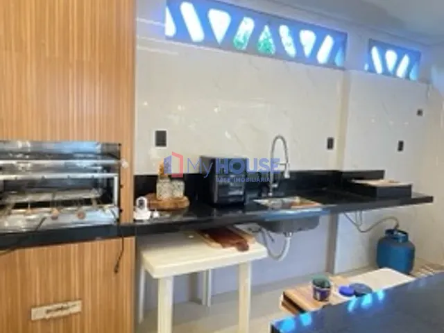 Casa com 450m² 3 quartos e 4 banheiros, à venda, no bairro São Francisco em Ilhéus
