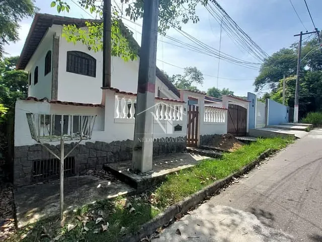 Casa com 360m² 3 quartos e 2 banheiros, à venda, no bairro Centro em Maricá