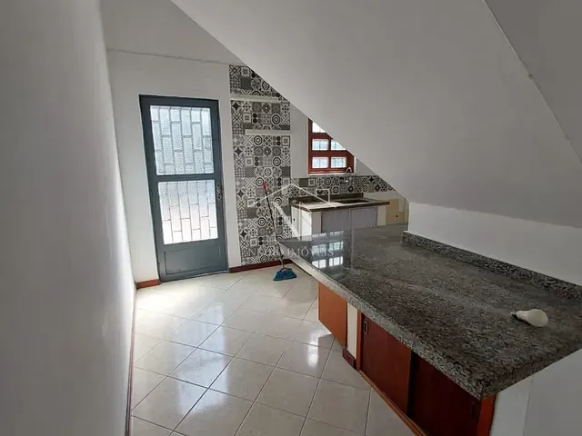 Casa com 360m² 3 quartos e 2 banheiros, à venda, no bairro Centro em Maricá