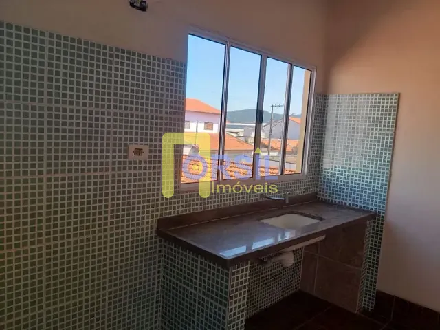 Casa com 200m² 3 quartos e 2 banheiros, à venda, no bairro Vila Celeste em Mogi das Cruzes