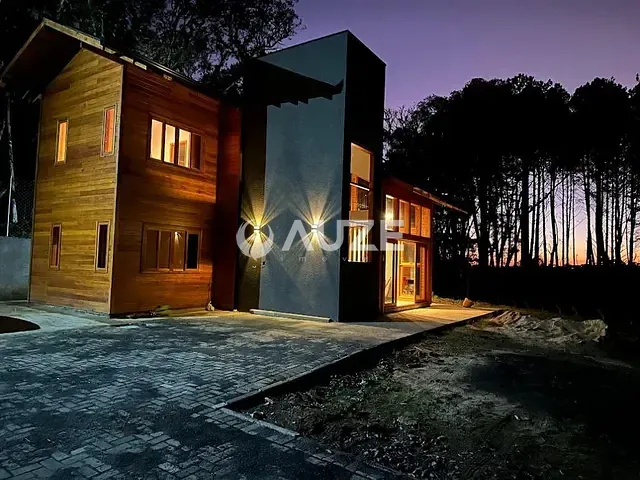 Casa com 175m² 3 quartos e 3 banheiros, à venda, no bairro Campininha em Quatro Barras