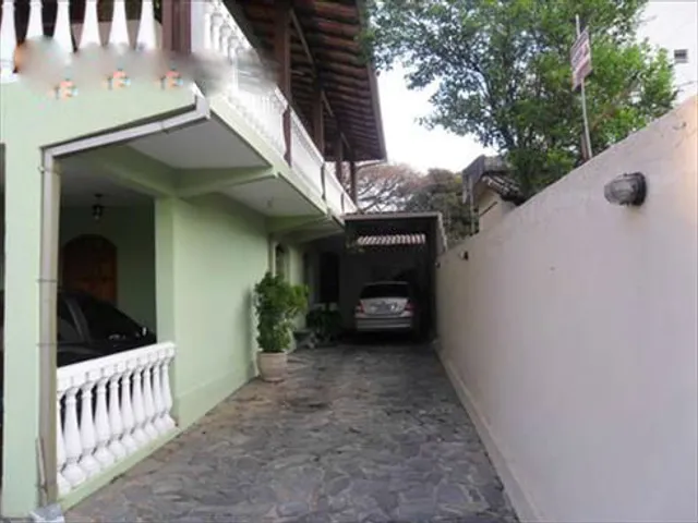 Casa com 372m² 3 quartos e 2 banheiros, à venda, no bairro Conjunto Celso Machado em Belo Horizonte