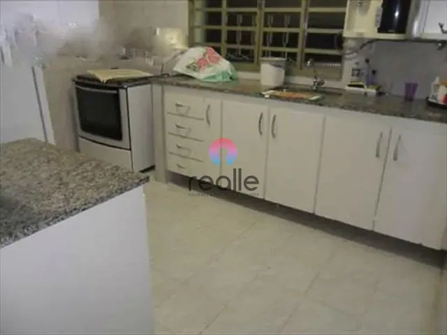 Casa com 372m² 3 quartos e 2 banheiros, à venda, no bairro Conjunto Celso Machado em Belo Horizonte