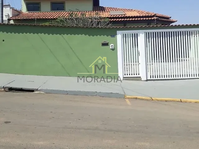 Casa com 369m² 3 quartos e 4 banheiros, à venda, no bairro Nossa Senhora das Dores em Guaxupé