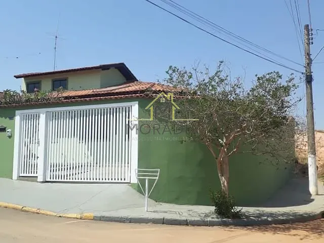 Casa com 369m² 3 quartos e 4 banheiros, à venda, no bairro Nossa Senhora das Dores em Guaxupé