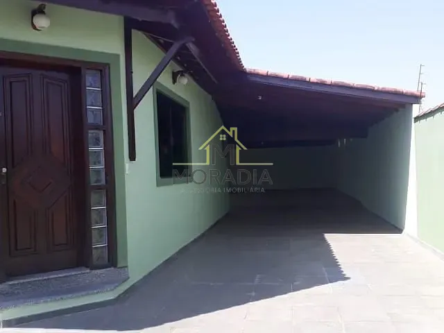 Casa com 369m² 3 quartos e 4 banheiros, à venda, no bairro Nossa Senhora das Dores em Guaxupé