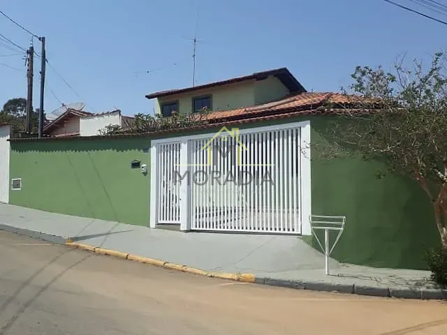 Casa com 369m² 3 quartos e 4 banheiros, à venda, no bairro Nossa Senhora das Dores em Guaxupé