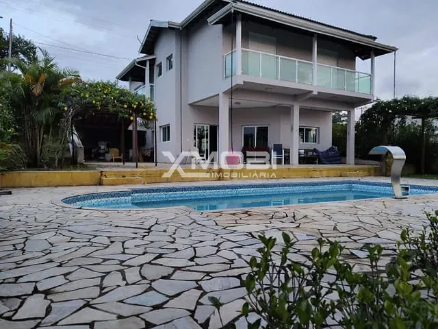 Casa com 1041m² 4 quartos e 4 banheiros, à venda, no bairro Centro em Jarinu