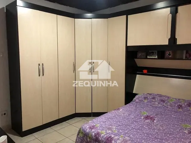 Casa com 250m² 4 quartos e 1 banheiro, à venda, no bairro Santo Antonio em Osasco