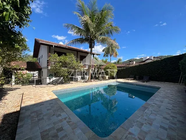 Casa com 473m² 3 quartos e 3 banheiros, à venda, no bairro Vorstadt em Blumenau