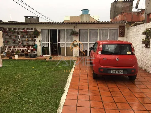 Casa com 300m² 2 quartos e 1 banheiro, à venda, no bairro Cassino em Rio Grande