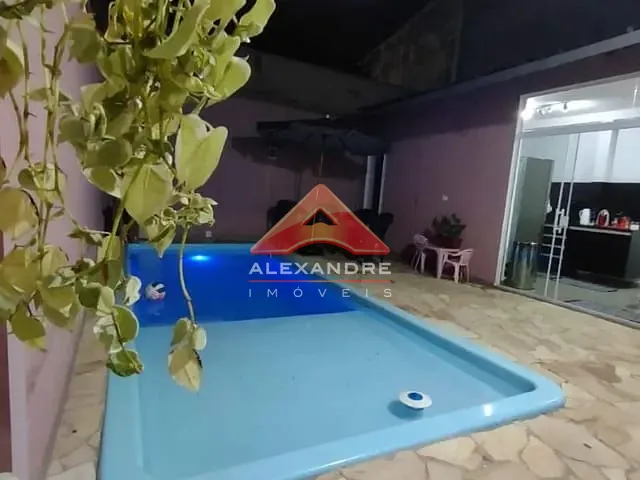 Casa com 184m² 3 quartos e 1 banheiro, à venda, no bairro Jardim das Flores em São José dos Campos