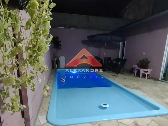 Casa com 184m² 3 quartos e 1 banheiro, à venda, no bairro Jardim das Flores em São José dos Campos