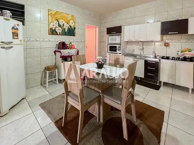 Casa com 162m² 5 quartos e 2 banheiros, à venda, no bairro São Vicente em Itajaí