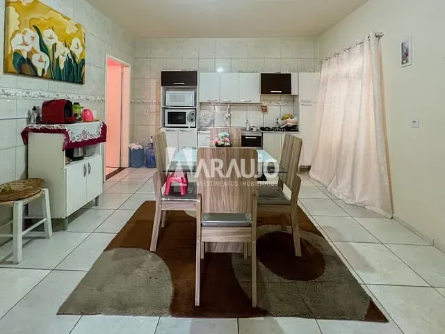 Casa com 162m² 5 quartos e 2 banheiros, à venda, no bairro São Vicente em Itajaí
