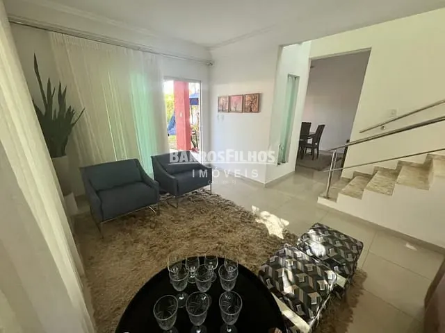 Casa com 360m² 4 quartos e 5 banheiros, à venda, no bairro Robalo em Aracaju