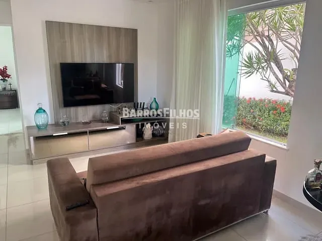 Casa com 360m² 4 quartos e 5 banheiros, à venda, no bairro Robalo em Aracaju