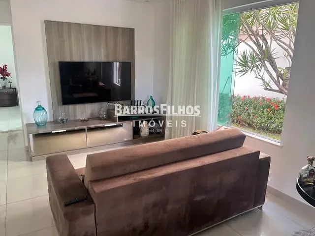 Casa com 360m² 4 quartos e 5 banheiros, à venda, no bairro Robalo em Aracaju