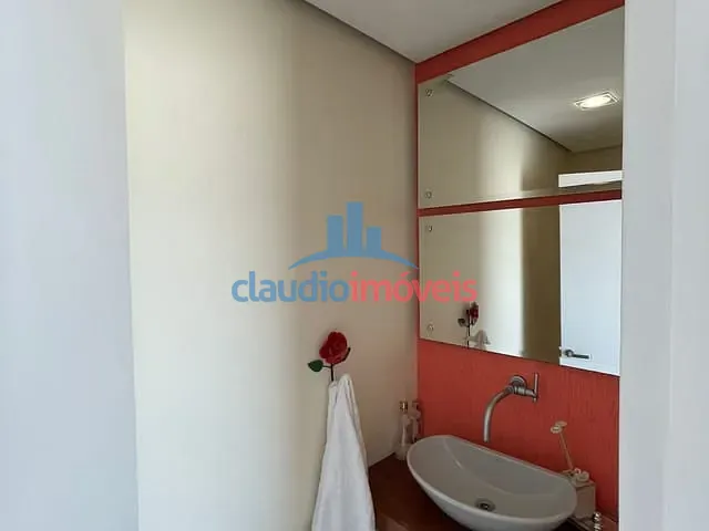 Casa com 312m² 4 quartos e 2 banheiros, à venda, no bairro Jardim Normandia em Volta Redonda
