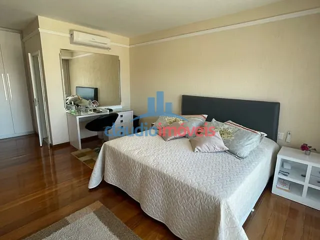 Casa com 312m² 4 quartos e 2 banheiros, à venda, no bairro Jardim Normandia em Volta Redonda