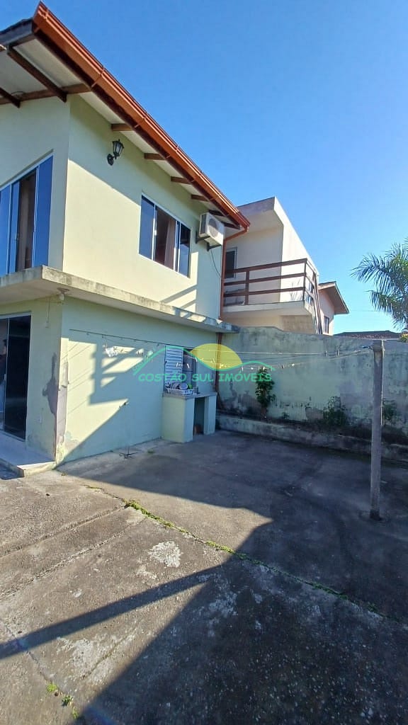 Casa à venda com 3 quartos, 170m² - Foto 3