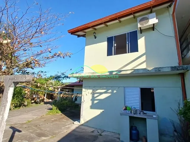 Casa 3 quartos e 3 banheiros, à venda, no bairro Tapera em Florianópolis