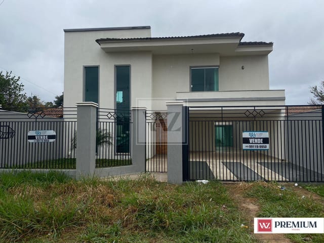 Casa 3 quartos e 4 banheiros, à venda, no bairro Cará-cará em Ponta Grossa