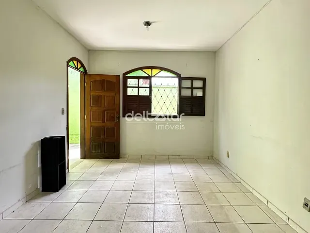 Casa com 60m² 2 quartos e 1 banheiro, para alugar, no bairro Copacabana em Belo Horizonte