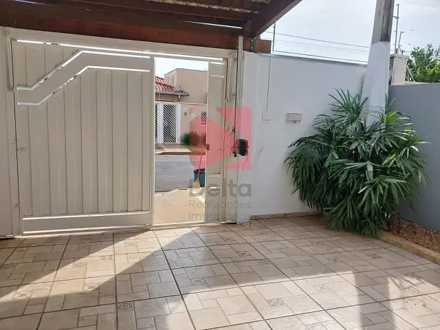 Casa com 295m² 3 quartos e 2 banheiros, à venda, no bairro Jardim Europa em Pirassununga