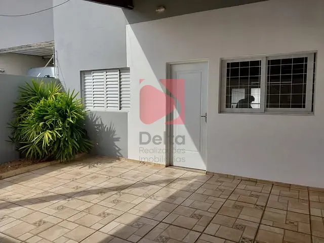 Casa com 295m² 3 quartos e 2 banheiros, à venda, no bairro Jardim Europa em Pirassununga