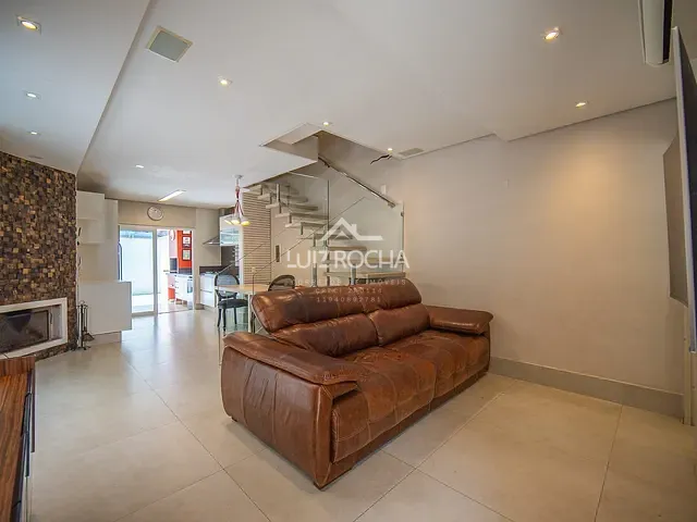 Casa com 140m² 3 quartos e 3 banheiros, à venda, no bairro Chácara Pavoeiro em Cotia