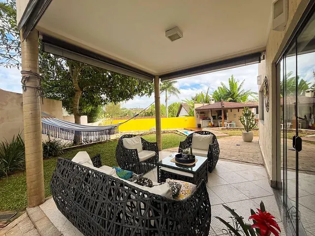 Casa com 600m² 4 quartos e 5 banheiros, à venda, no bairro Jardim do Golf I em Jandira