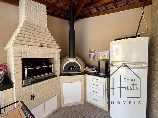 Casa com 600m² 4 quartos e 5 banheiros, à venda, no bairro Jardim do Golf I em Jandira