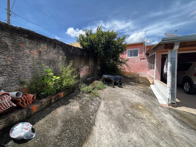 Casa com 300m² 2 quartos e 3 banheiros, à venda, no bairro Parque Valença I em Campinas