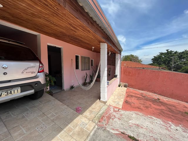 Casa com 300m² 2 quartos e 3 banheiros, à venda, no bairro Parque Valença I em Campinas