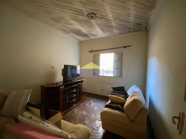 Casa com 227m² 3 quartos e 1 banheiro, para alugar, no bairro Centro em Capivari