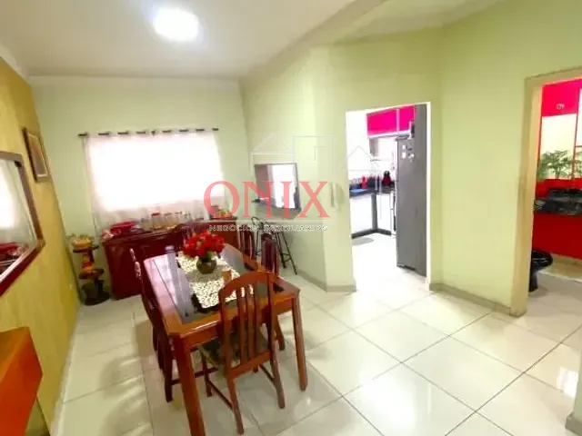 Casa com 150m² 3 quartos e 2 banheiros, à venda, no bairro Jundiapeba em Mogi das Cruzes