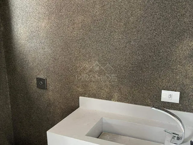 Casa com 200m² 3 quartos e 1 banheiro, à venda, no bairro Campo das Antas em Poços de Caldas