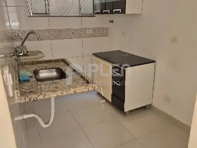 Casa 1 quarto e 1 banheiro, para alugar, no bairro Jardim Paraíso em São Paulo