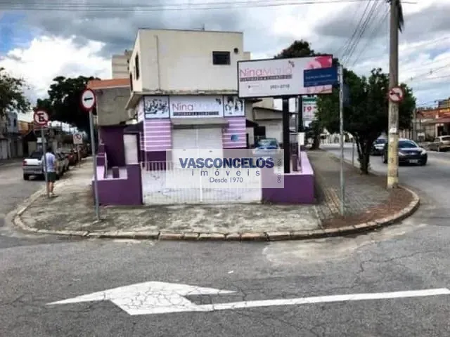 Casa com 200m² 2 quartos e 3 banheiros, à venda, no bairro Vila Industrial em São José dos Campos