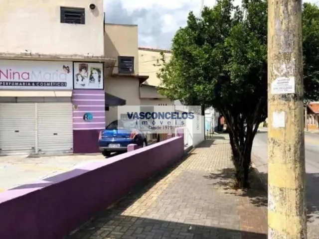 Casa com 200m² 2 quartos e 3 banheiros, à venda, no bairro Vila Industrial em São José dos Campos