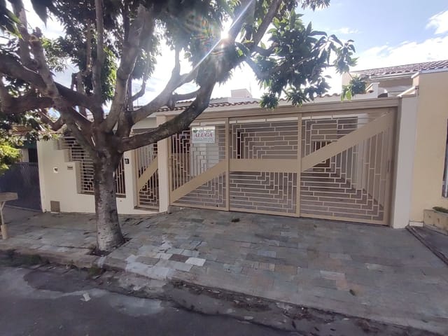 Foto do Casa - **EM BREVE** Casa com 3 dormitórios para alugar, 230 m²- Jardim Nova São João - São João da Boa Vista/SP | Zeladoria Imóveis & Condomínios