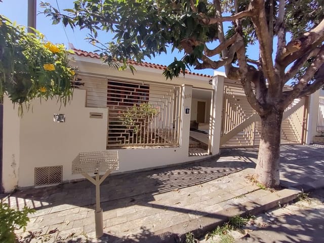 Foto do Casa - **EM BREVE** Casa com 3 dormitórios para alugar, 230 m²- Jardim Nova São João - São João da Boa Vista/SP | Zeladoria Imóveis & Condomínios