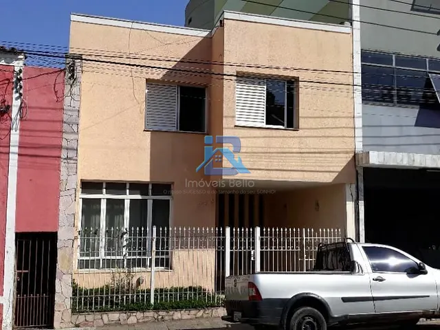 Casa com 95m² 3 quartos e 3 banheiros, à venda ou para alugar, no bairro Centro em Itatiba