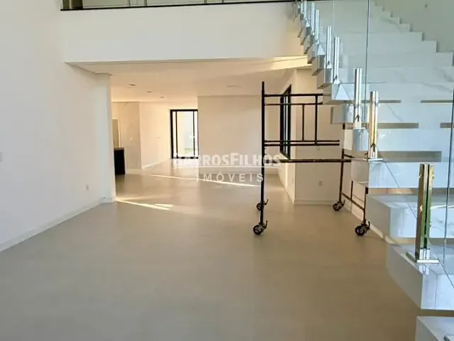 Casa com 836m² 5 quartos e 7 banheiros, à venda, no bairro praia da Costa em Barra dos Coqueiros