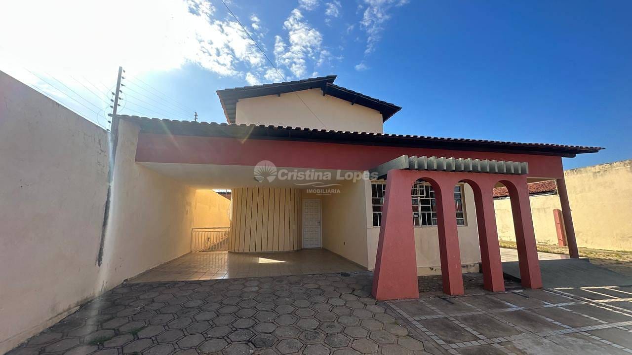 Casa à venda com 4 quartos, 354m² - Foto 1