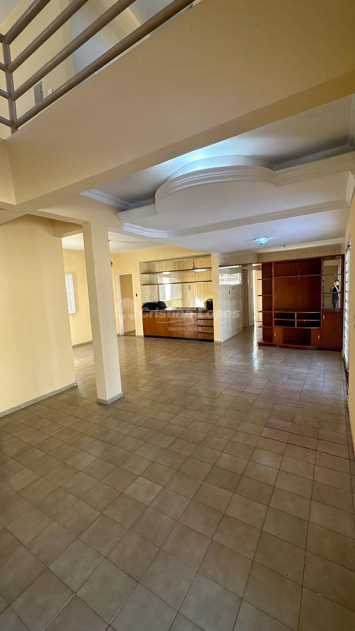 Casa à venda com 4 quartos, 354m² - Foto 13