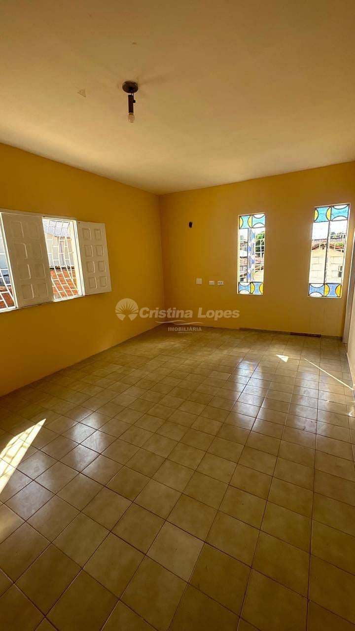 Casa à venda com 4 quartos, 354m² - Foto 9