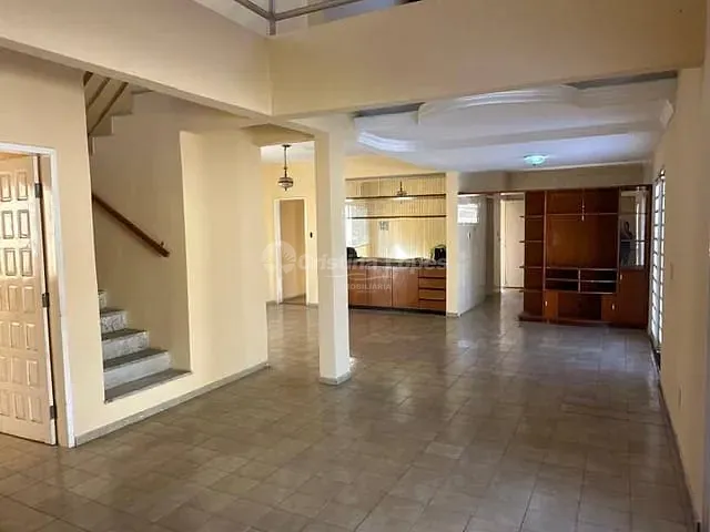 Casa com 600m² 4 quartos e 5 banheiros, à venda, no bairro São João em Teresina