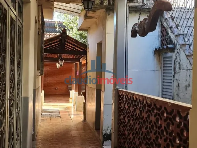 Casa com 360m² 3 quartos e 1 banheiro, à venda, no bairro Siderlândia em Volta Redonda